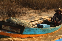 30Jan2015_Tonle Sap lake water people_5068