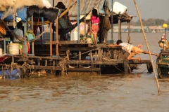 30Jan2015_Tonle Sap lake water people_5257