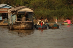 30Jan2015_Tonle Sap lake water people_5401