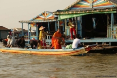 30jan2015_tonle-sap-lake-water-people_5341
