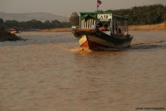 30jan2015_tonle-sap-lake-water-people_5419
