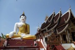wat chiang mai 3_20150524_7240
