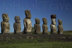 thumb_20160826_Easter Island show_0290_1024